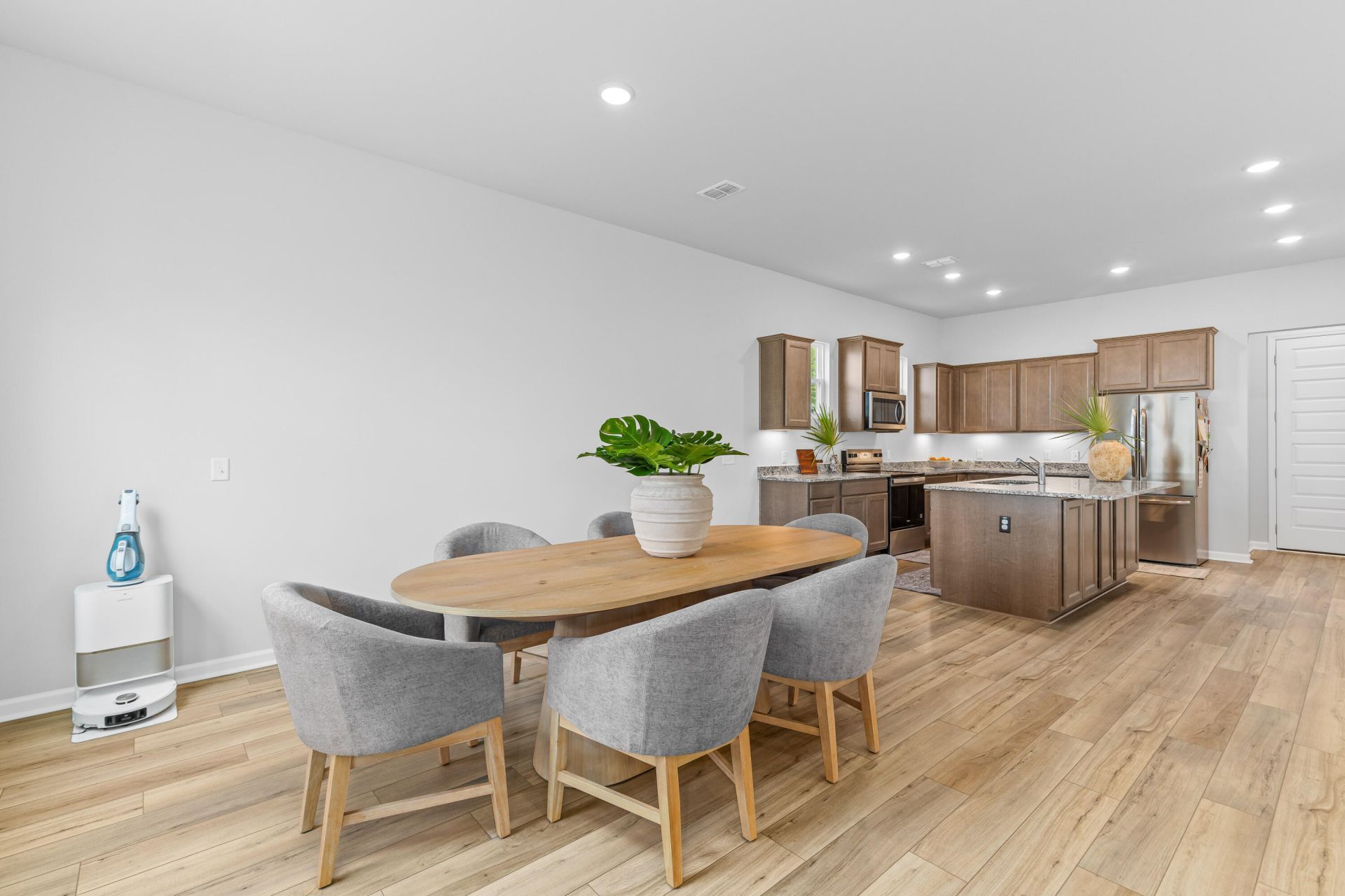 4127 Collins Drive Photo 15