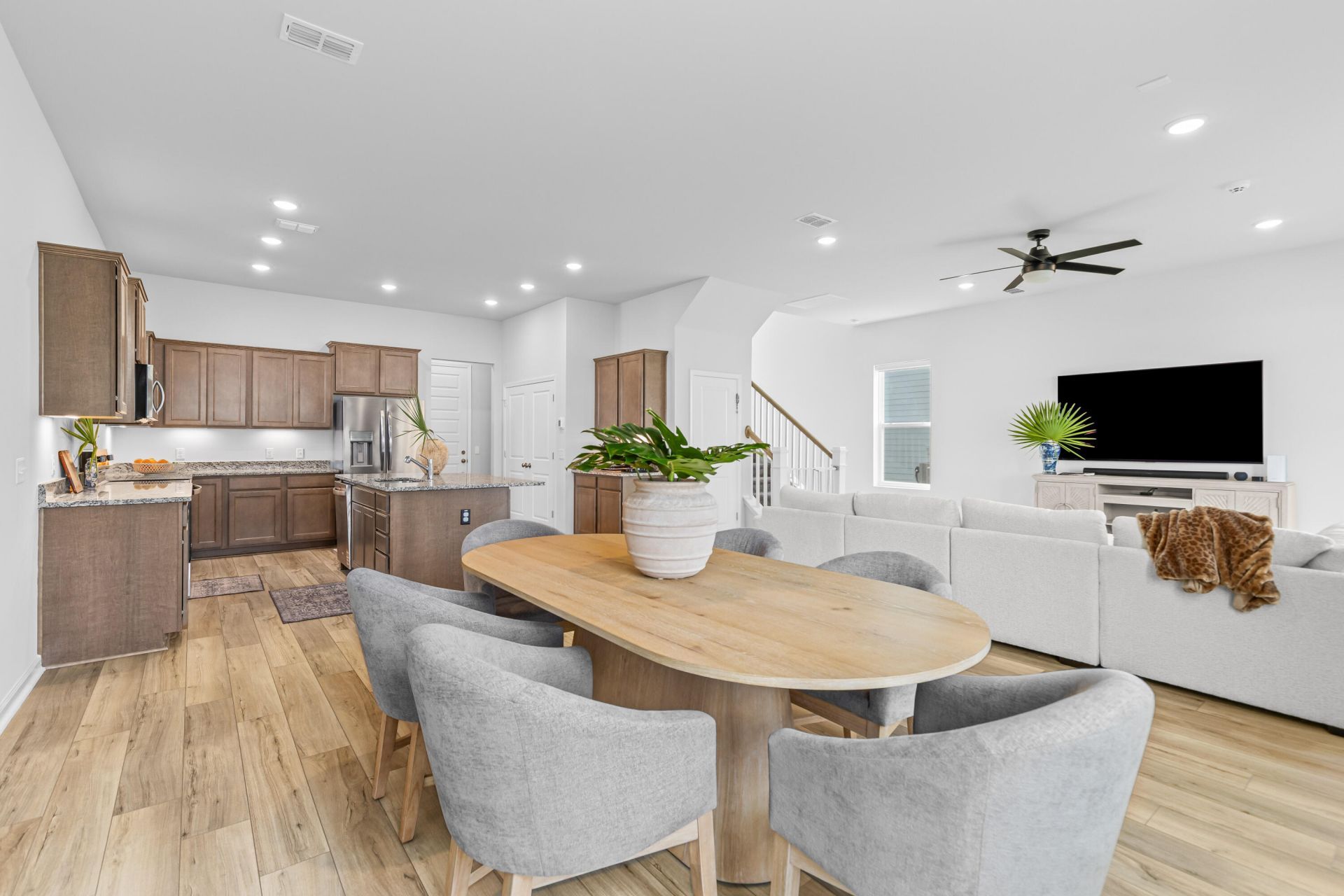 4127 Collins Drive Photo 17