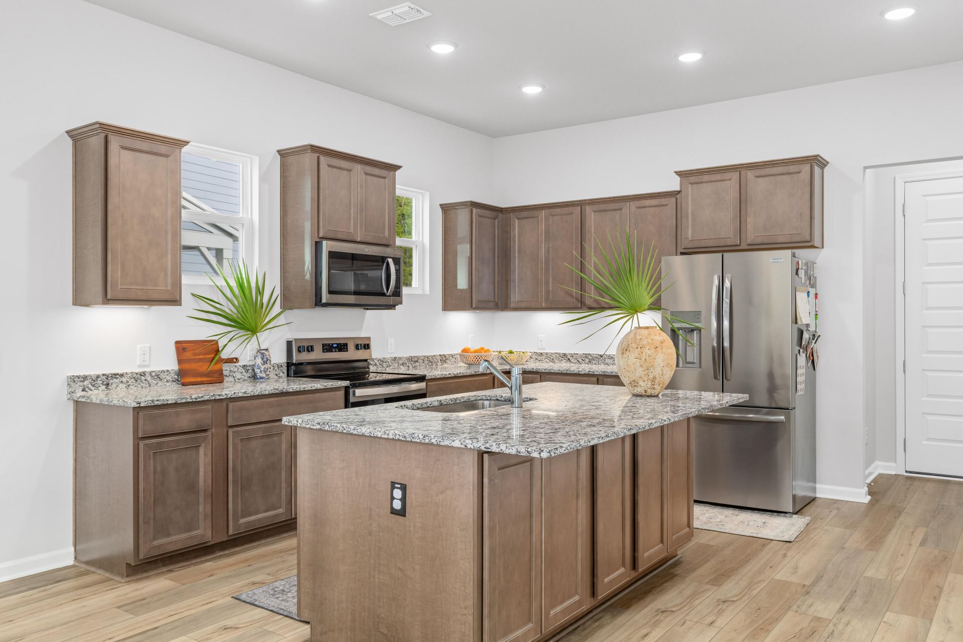 4127 Collins Drive Photo 18