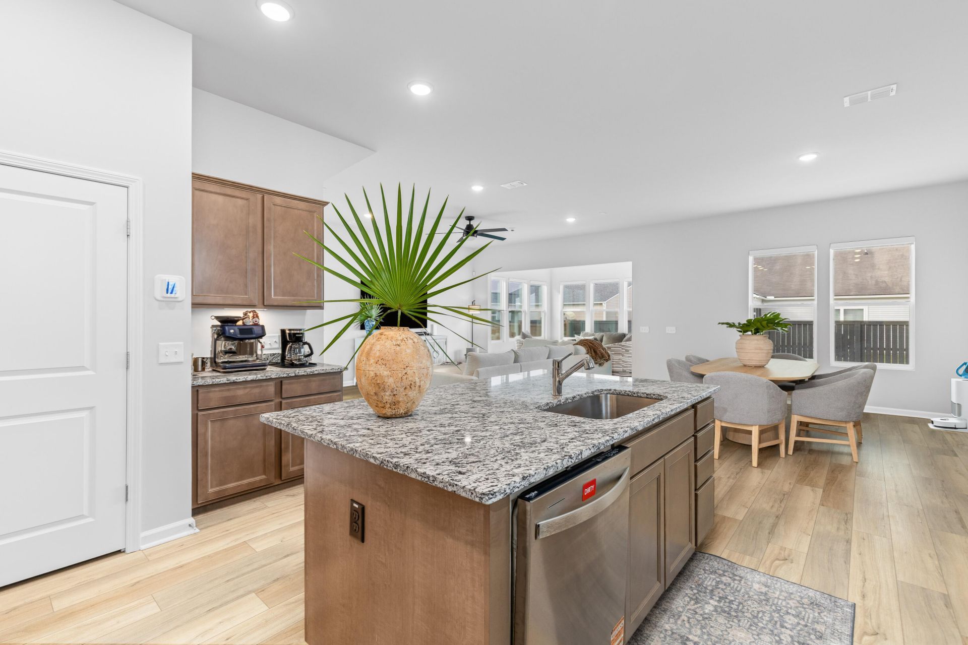 4127 Collins Drive Photo 20