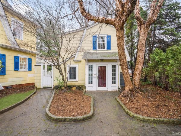 55 Moran Place, Unit 55A, Larchmont, NY 10538