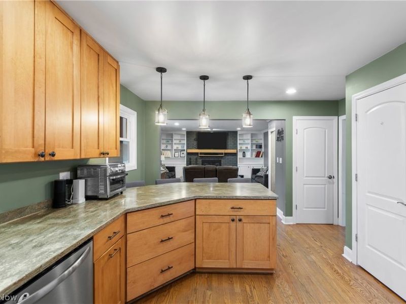 417 Forest Lane, Wadsworth, OH 44281 Photo 11