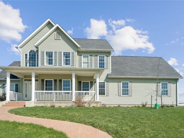 123 Cottage Drive , Mechanicsville, IA 52306