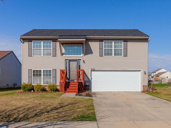 7150 Royal Troon Drive, Ypsilanti, MI 48197