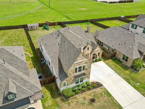 213 Lakewood Lane, Ponder, TX 76259
