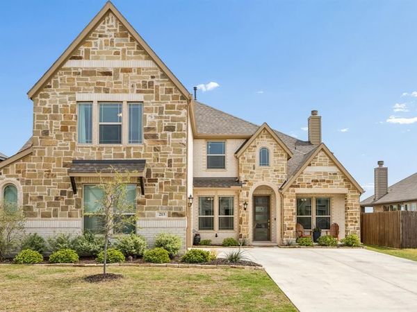 213 Lakewood Lane, Ponder, TX 76259