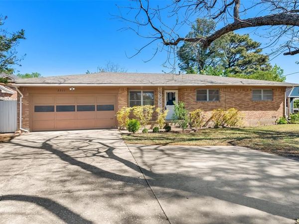 2711 W Morton Street, Denison, TX 75020