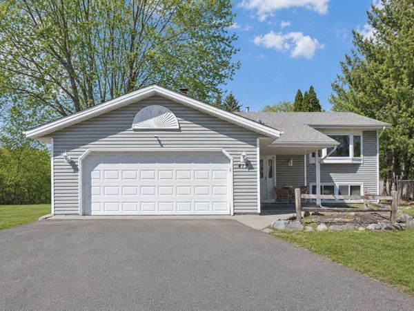 419 Springhill Road, Vadnais Heights, MN 55127