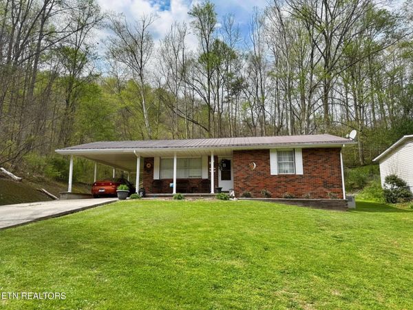 152 Hicks Lane, Jellico, TN 37762