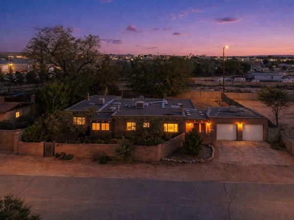 418 Tahoe Place NE, Albuquerque, NM 87107