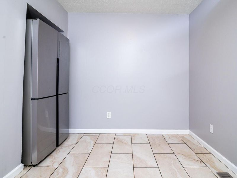 5260 Westbury Drive , Unit 14A, Columbus, OH 43228 Photo 18