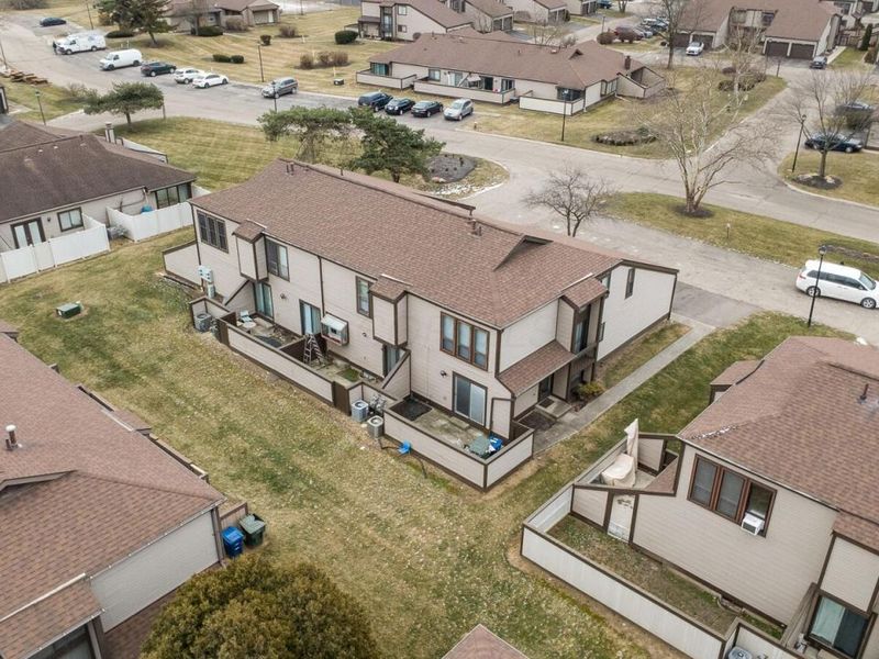 5260 Westbury Drive , Unit 14A, Columbus, OH 43228 Photo 5