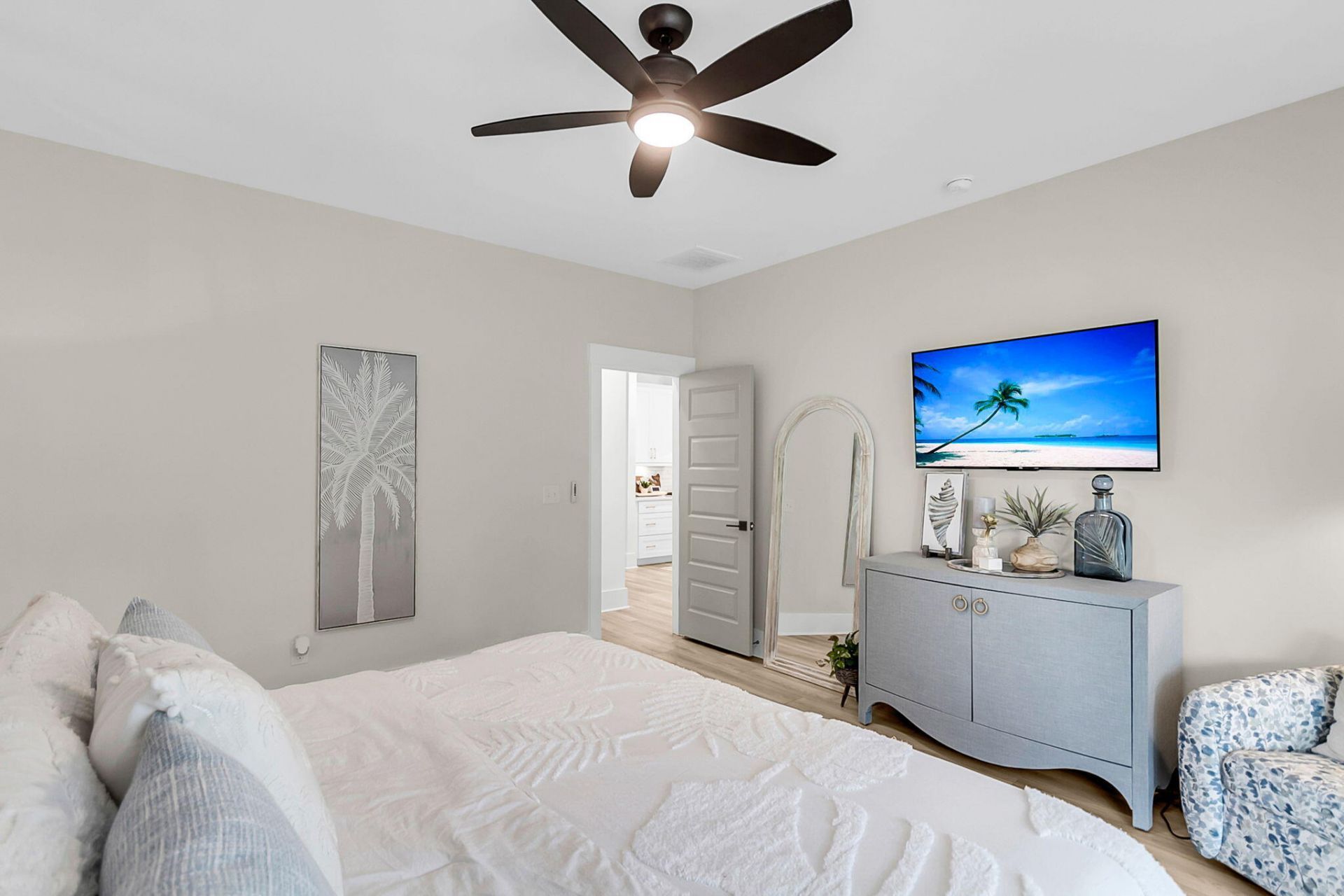 1414 Arabella Street Photo 20