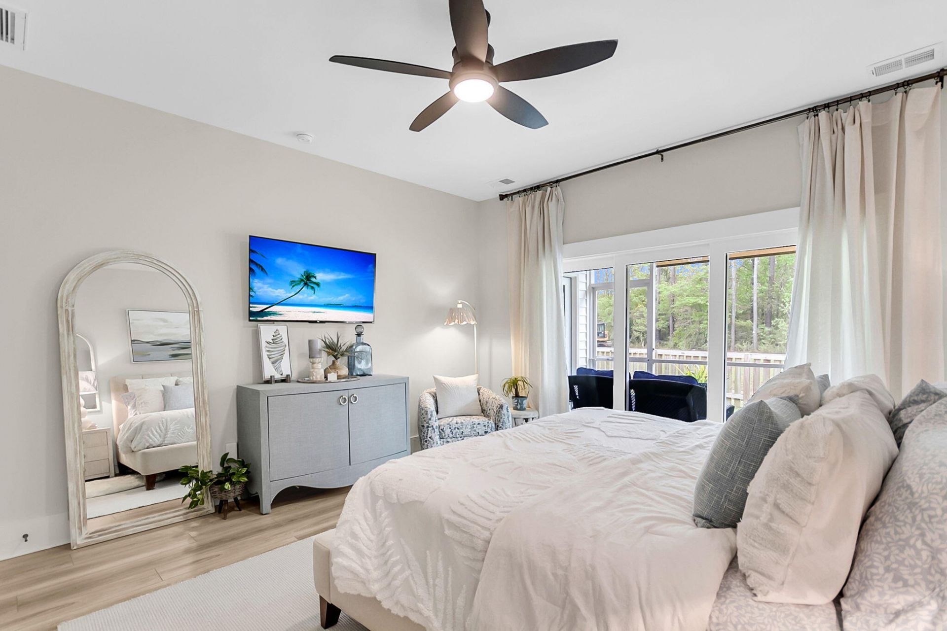 1414 Arabella Street Photo 21