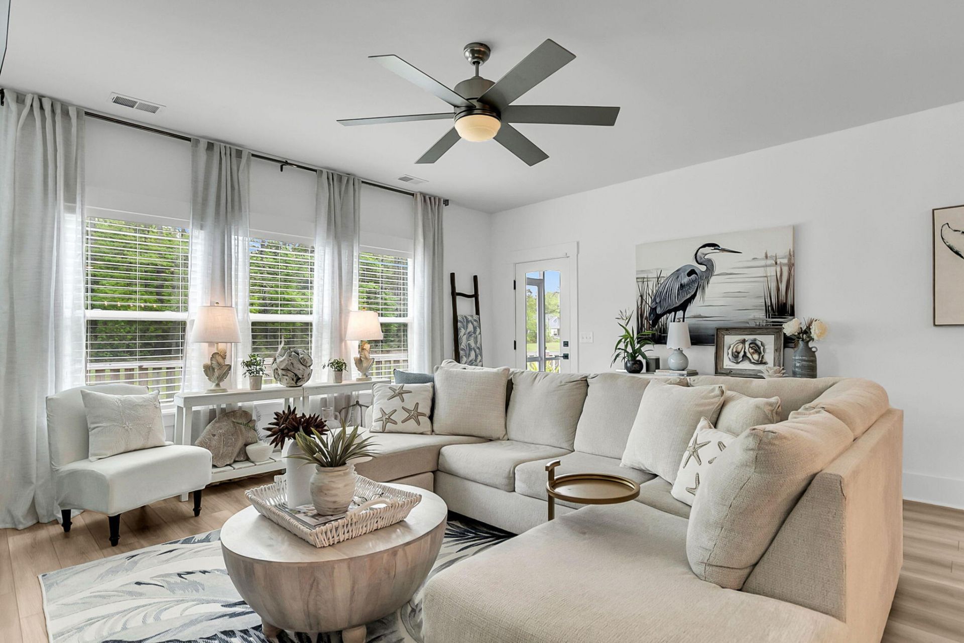 1414 Arabella Street Photo 8