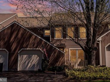 1560 HUMMINGBIRD COURT, YARDLEY, PA 19067