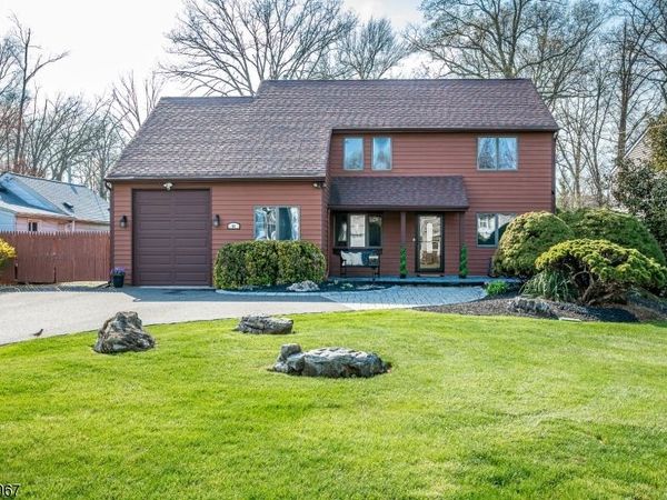 49 Kentnor St, Metuchen, NJ 08840