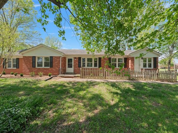 225 Maplemere Drive , Bowling Green, KY 42103