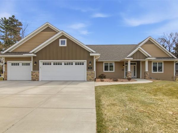3729 Crest Ridge Court, Eau Claire, WI 54701