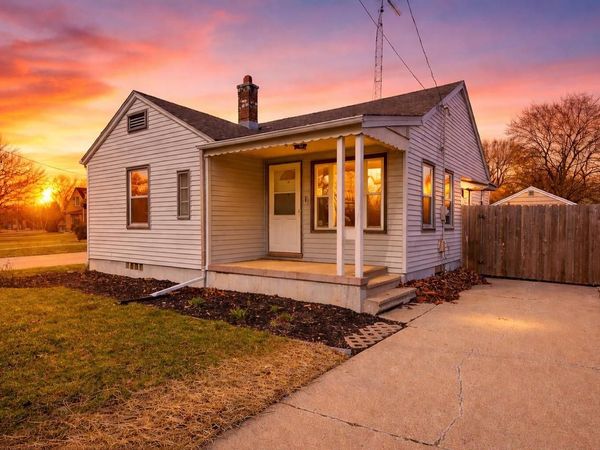 1910 Washington ROAD, Kenosha, WI 53140