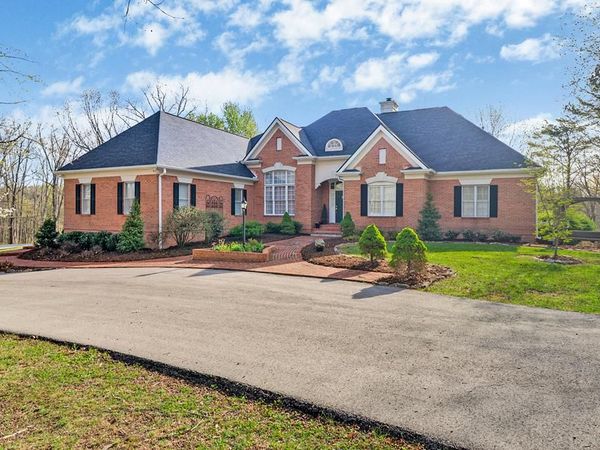 111 Charity Lane, Jamestown, TN 38556