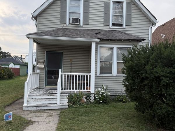 13228 S Houston Avenue , Chicago, IL 60633