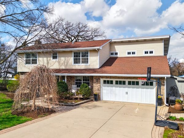3909 Forest Avenue , Downers Grove, IL 60515