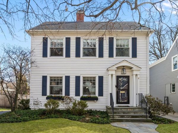 1917 Greenwood Avenue , Wilmette, IL 60091