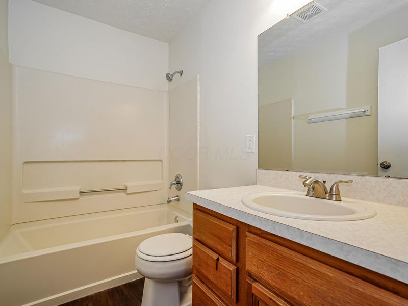 6768 Fallon Lane , Canal Winchester, OH 43110 Photo 13