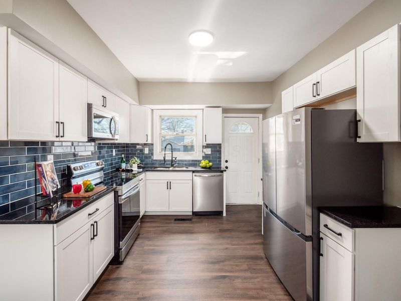 387 Morse Road, Columbus, OH 43214 Photo 16