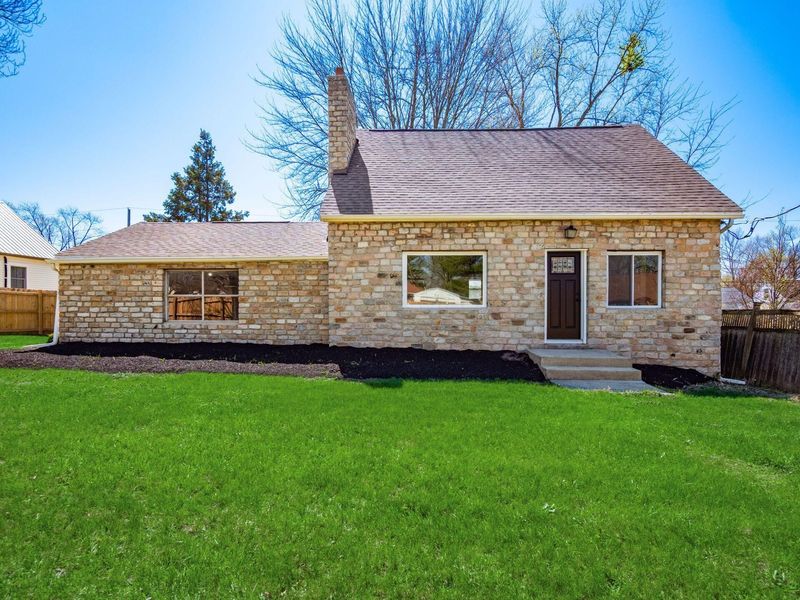 387 Morse Road, Columbus, OH 43214 Photo 2