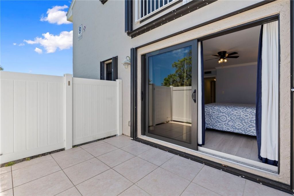 3209 S Lakeview Circle, Unit 8101, Fort Pierce, FL 34949 Photo