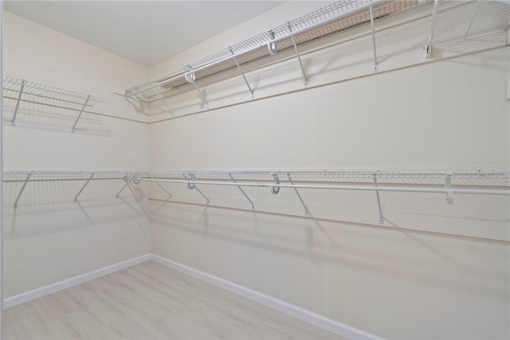 3209 S Lakeview Circle, Unit 8101, Fort Pierce, FL 34949 Photo