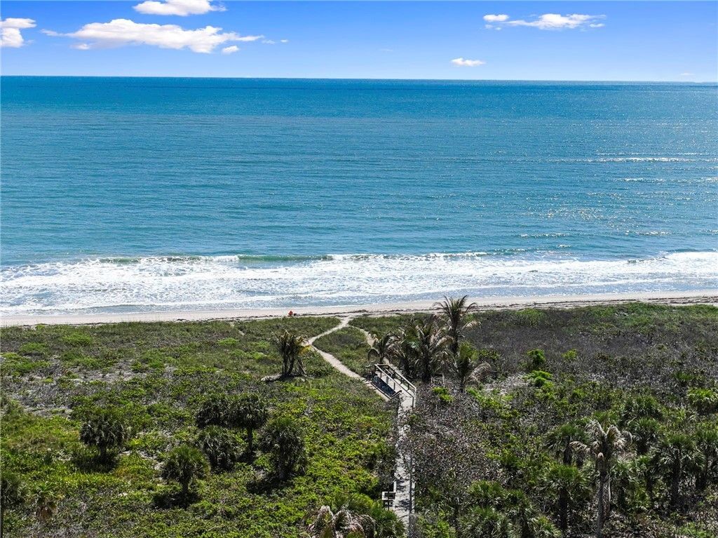 3209 S Lakeview Circle, Unit 8101, Fort Pierce, FL 34949 Photo