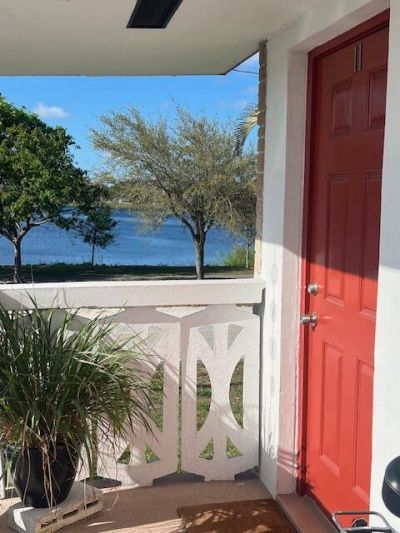 2020 Lake Osborne Drive, Unit 11, Lake Worth Beach, FL 33461 Photo