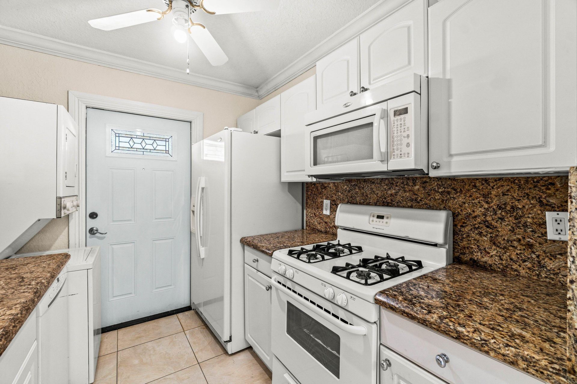 200 SW 7th Street, Unit 3, Boca Raton, FL 33432 Photo