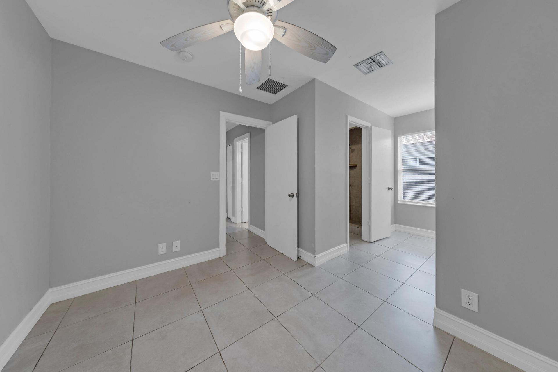 1006 NE 18th Street, Unit Rear, Fort Lauderdale, FL 33305 Photo