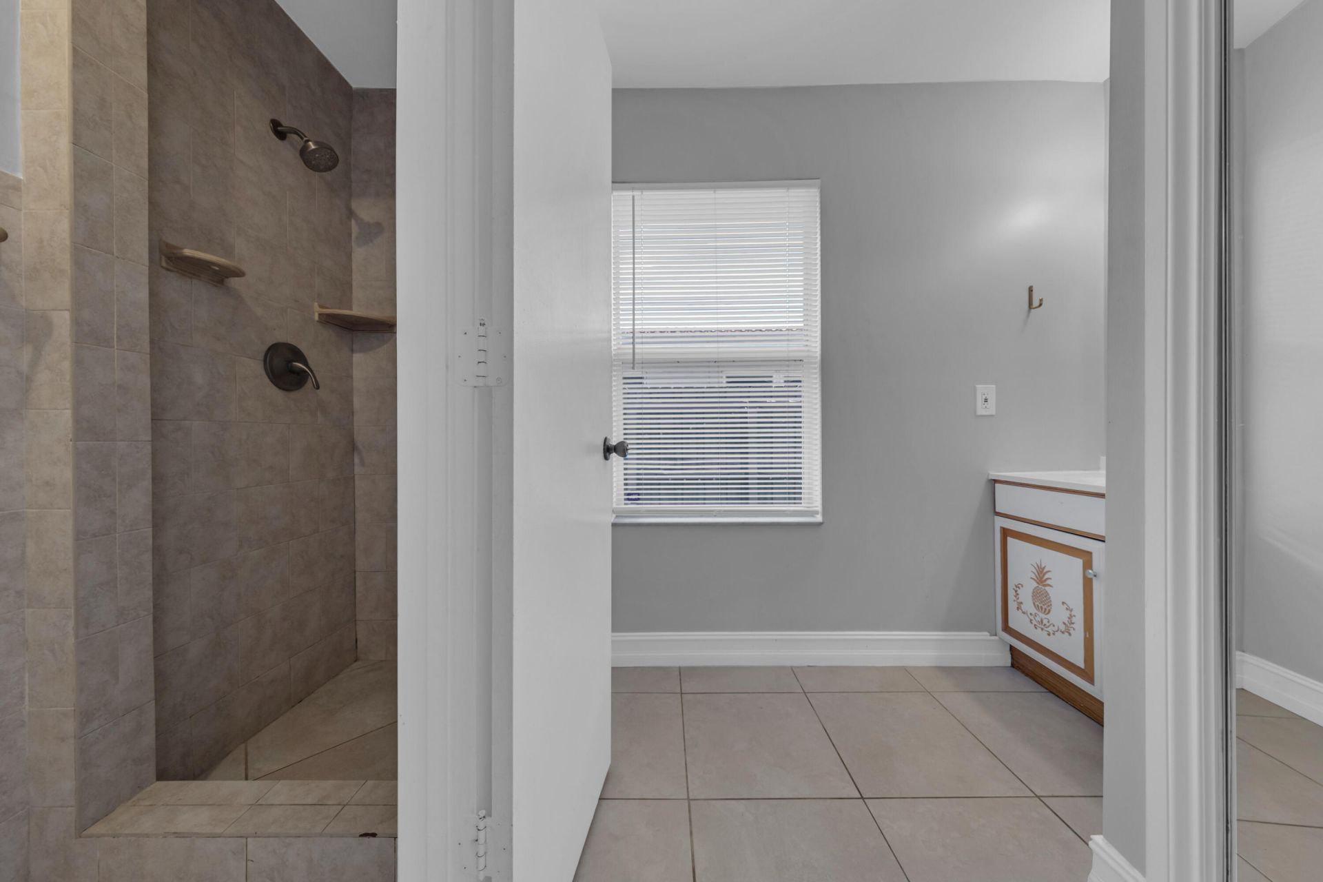 1006 NE 18th Street, Unit Rear, Fort Lauderdale, FL 33305 Photo