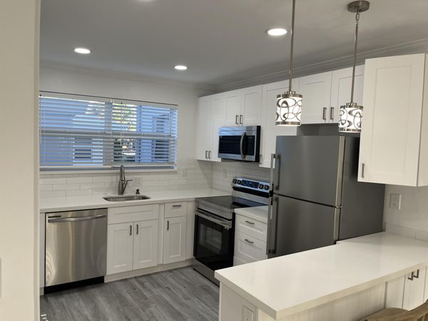 2748 NE 28th Avenue, Unit 2, Lighthouse Point, FL 33064