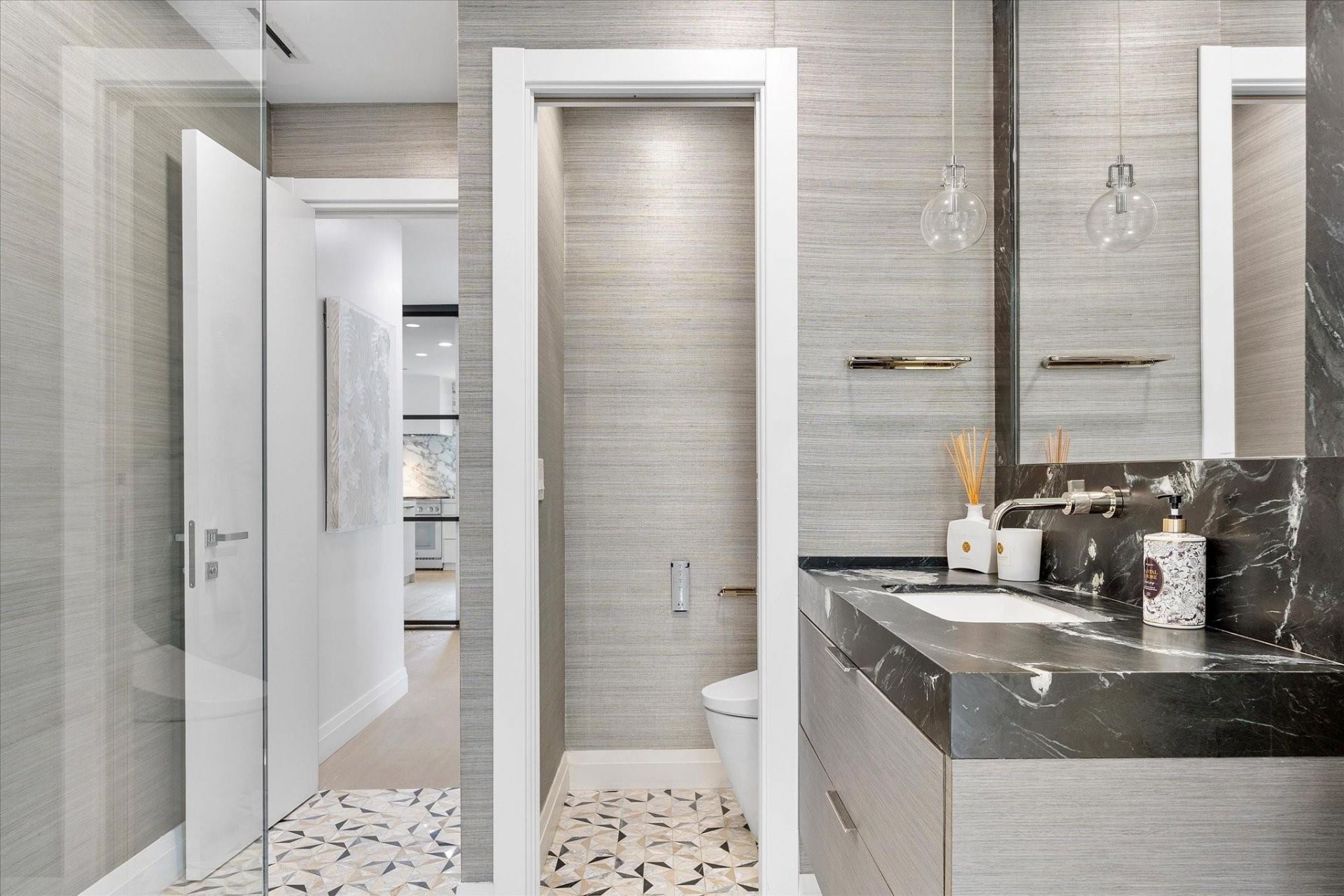 9 Tahoe Lane, Sea Ranch Lakes, FL 33308 Photo