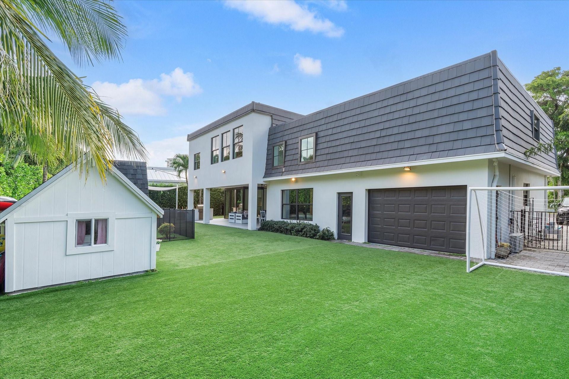 9 Tahoe Lane, Sea Ranch Lakes, FL 33308 Photo