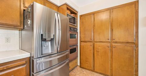 49 Saratoga Cir, Sacramento, CA 95864 Photo