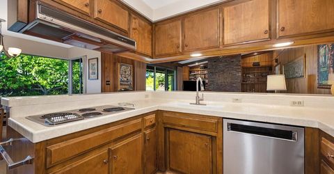 49 Saratoga Cir, Sacramento, CA 95864 Photo