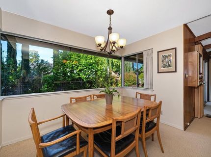 49 Saratoga Cir, Sacramento, CA 95864 Photo