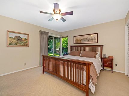 49 Saratoga Cir, Sacramento, CA 95864 Photo