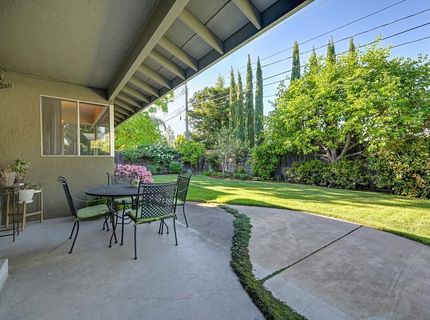 49 Saratoga Cir, Sacramento, CA 95864 Photo