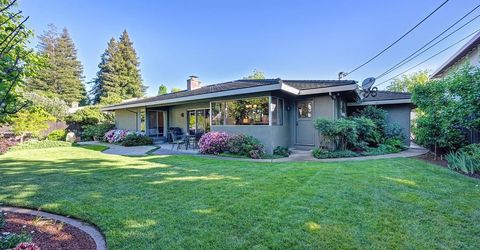 49 Saratoga Cir, Sacramento, CA 95864 Photo