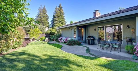 49 Saratoga Cir, Sacramento, CA 95864 Photo