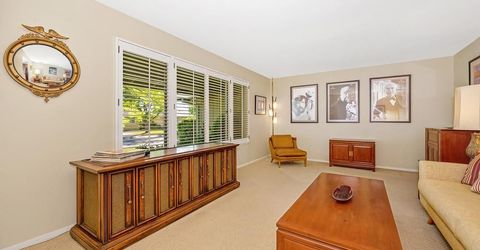 49 Saratoga Cir, Sacramento, CA 95864 Photo