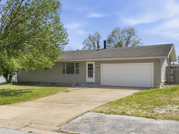 2658 W Margaret Street, Springfield, MO 65803